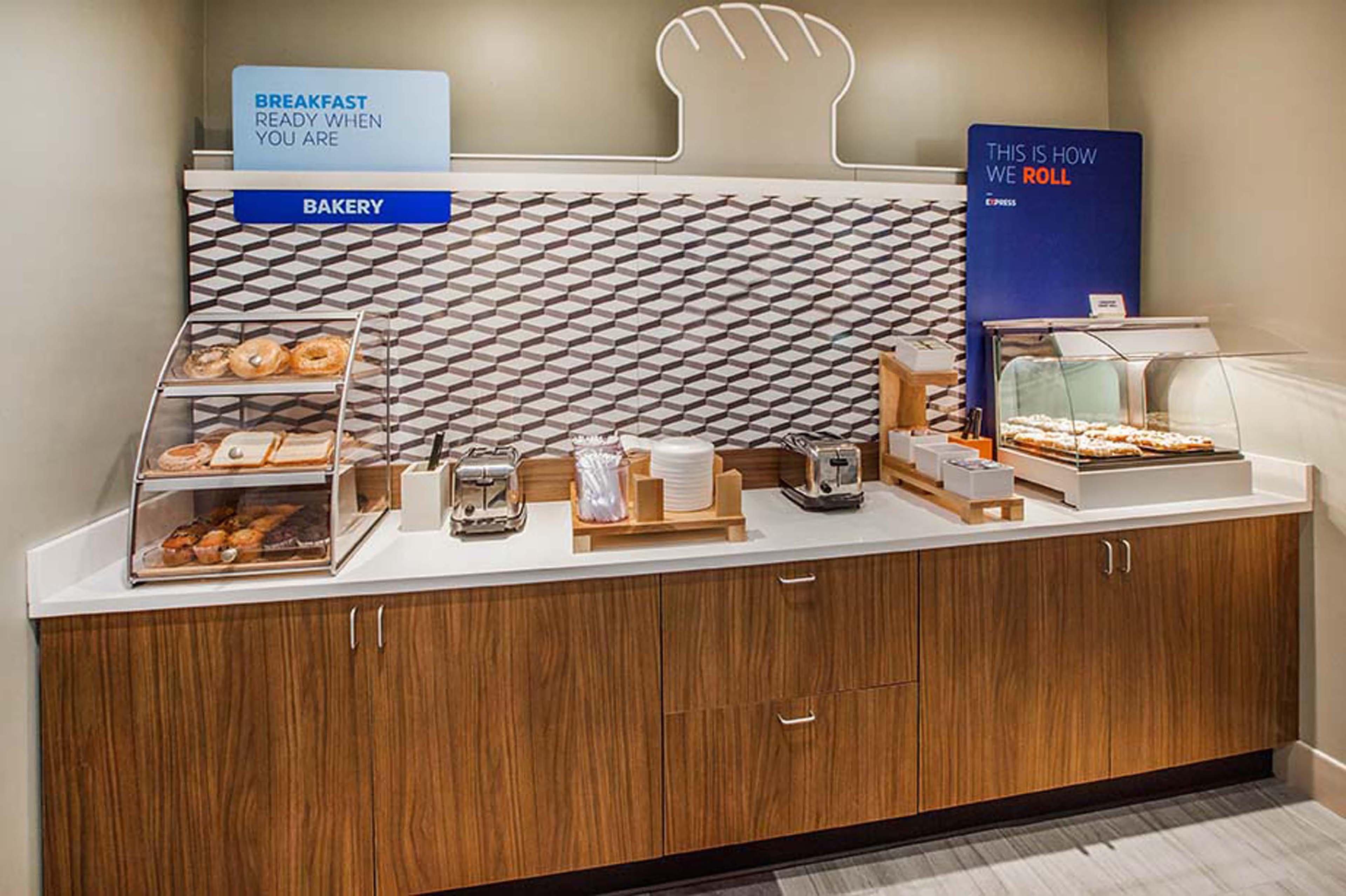 Holiday Inn Express Portland East - Columbia Gorge By Ihg Траутдейл Екстериор снимка