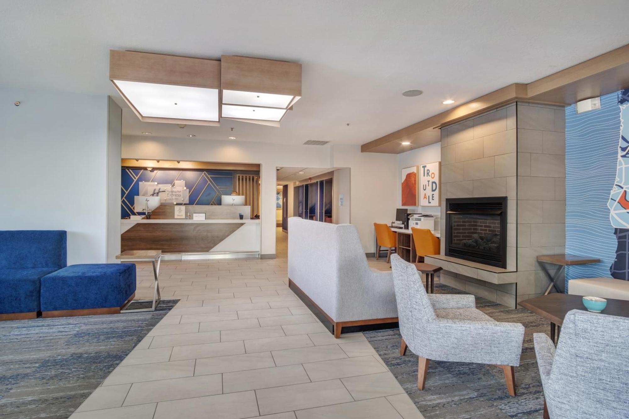Holiday Inn Express Portland East - Columbia Gorge By Ihg Траутдейл Екстериор снимка