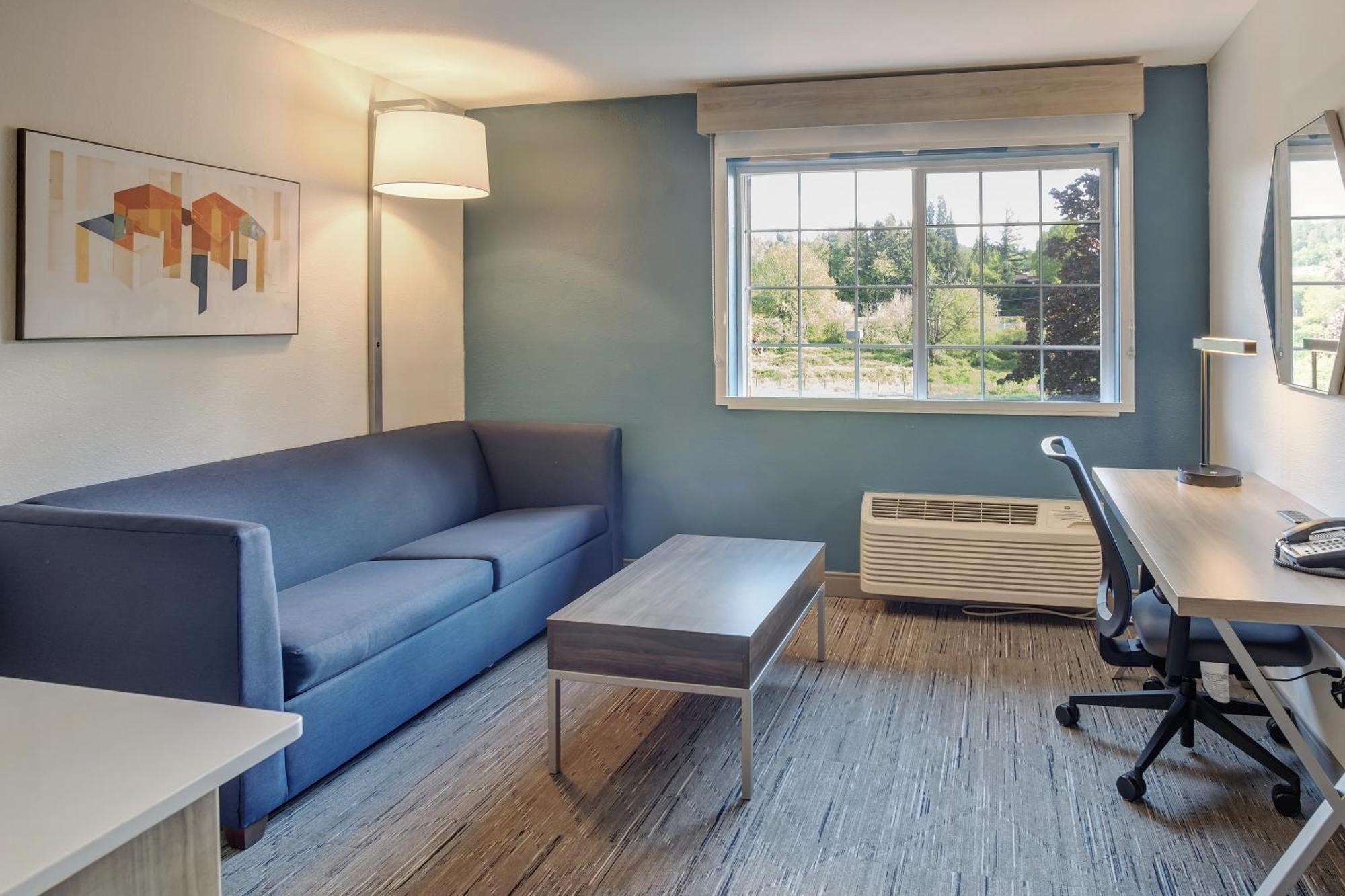 Holiday Inn Express Portland East - Columbia Gorge By Ihg Траутдейл Екстериор снимка