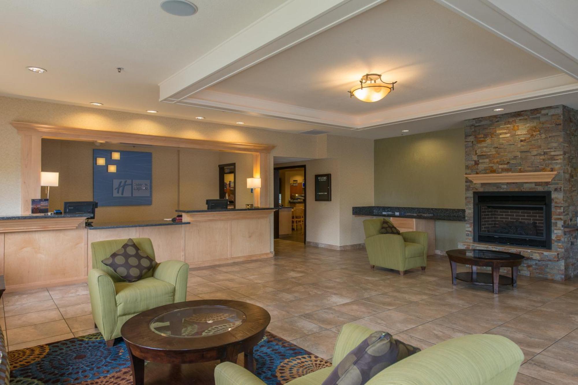 Holiday Inn Express Portland East - Columbia Gorge By Ihg Траутдейл Екстериор снимка