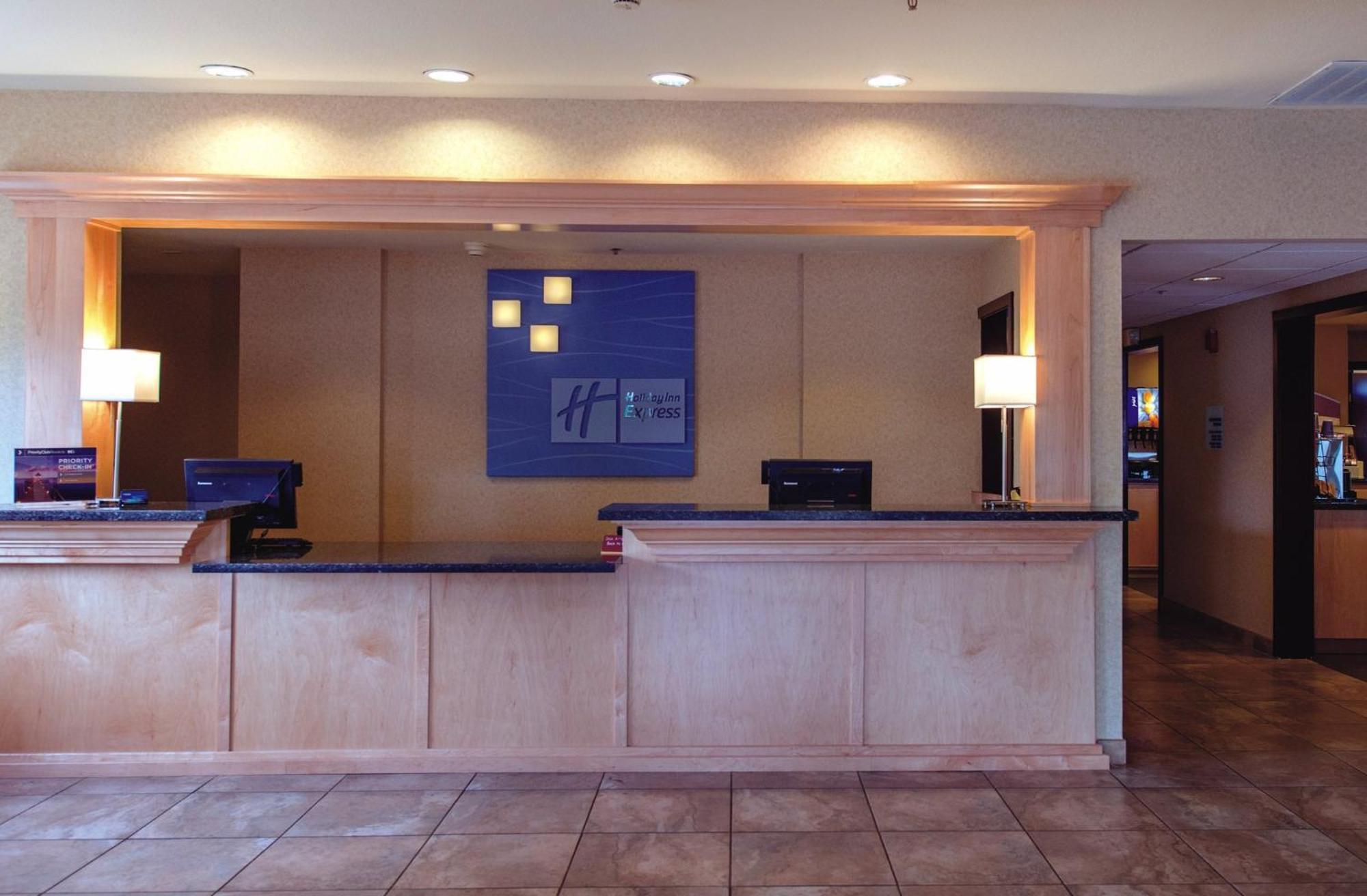 Holiday Inn Express Portland East - Columbia Gorge By Ihg Траутдейл Екстериор снимка