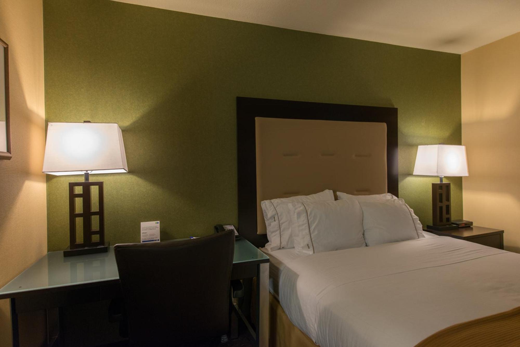 Holiday Inn Express Portland East - Columbia Gorge By Ihg Траутдейл Екстериор снимка